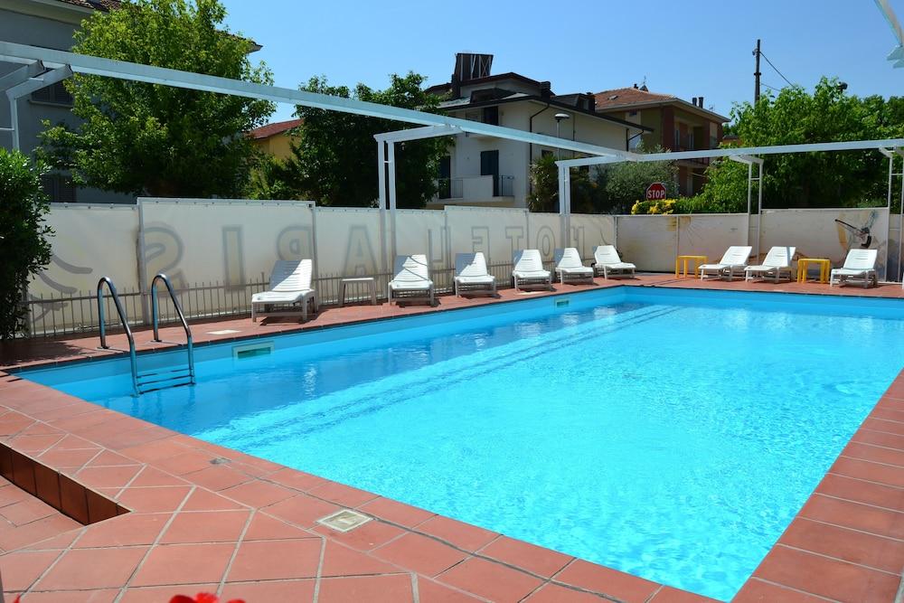 Hotel Apis Rimini Esterno foto