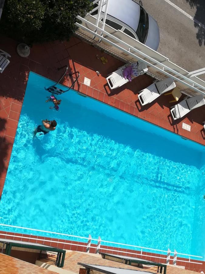 Hotel Apis Rimini Esterno foto